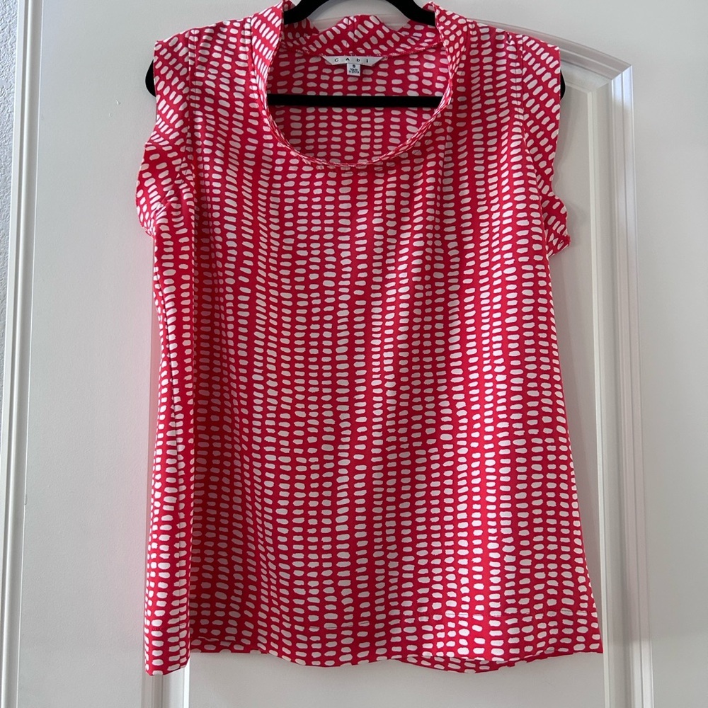 Cabi Madeleine Cap Sleeve Cowl Neck Orange and White Geometric blouse. #294. EUC